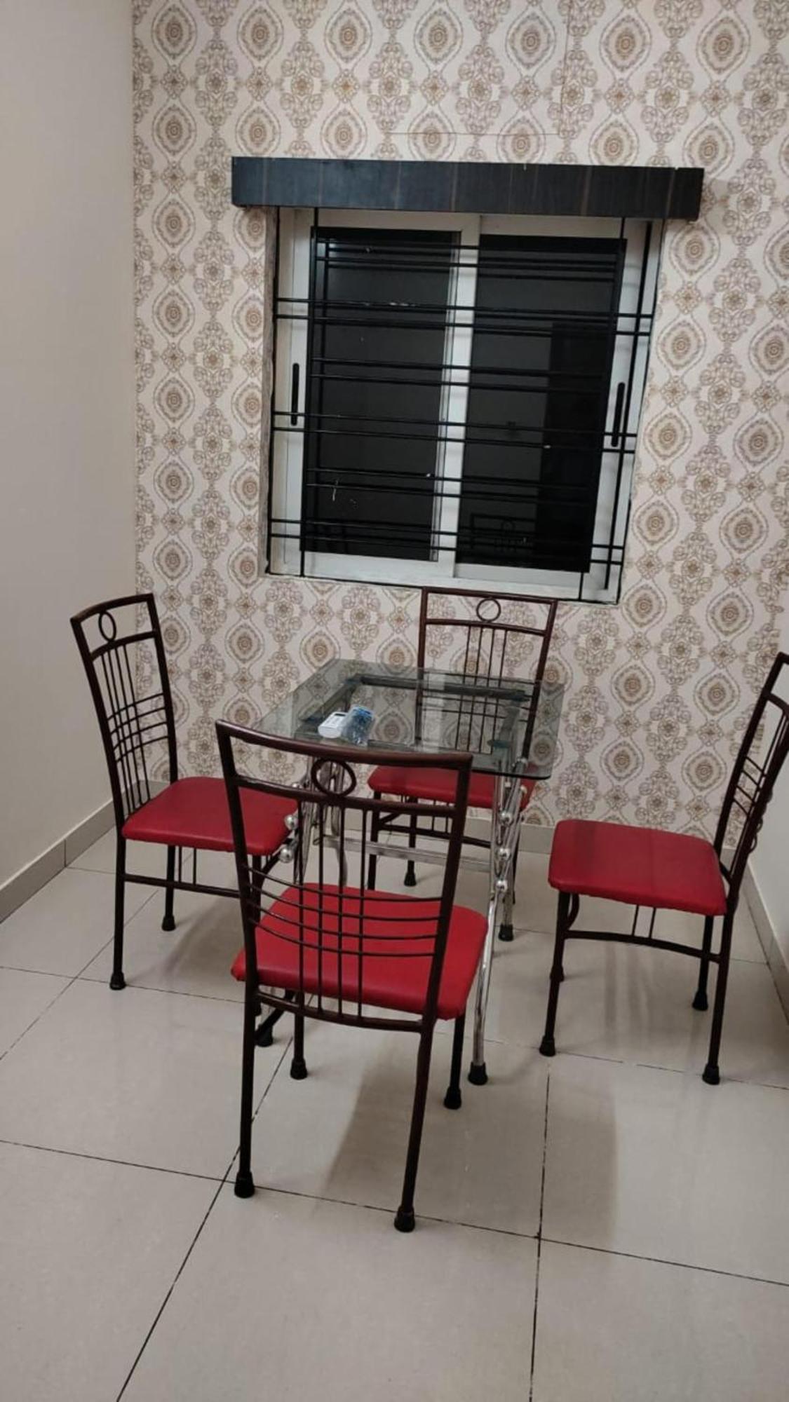 Goroomgo Blue Bell Bhubaneswar - Well Decorated Room -Wifi And Parking Facilities Available Exterior photo